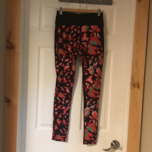 POP Fit leggings - Picture 2 of 3